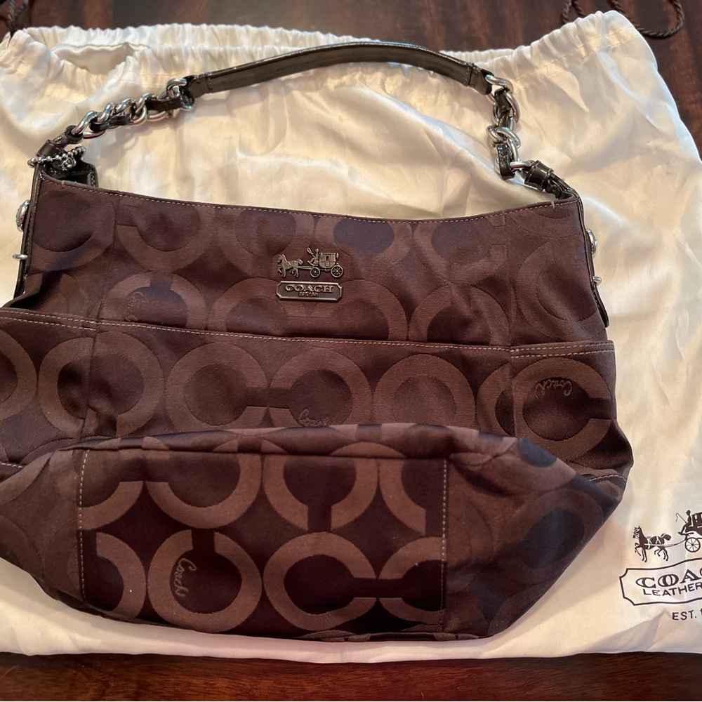Coach authentic shoulder bag